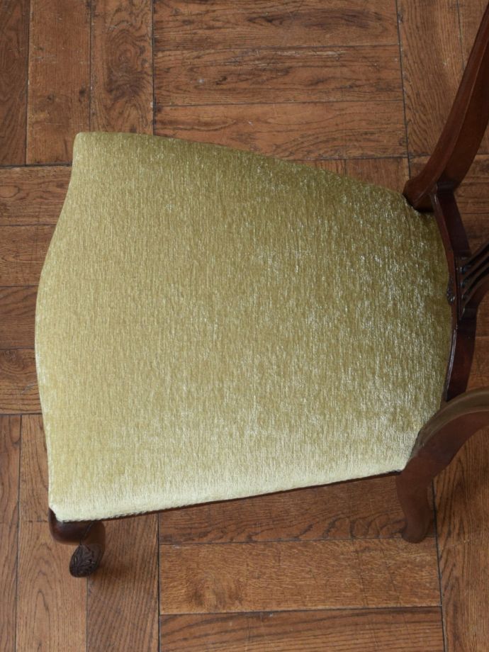 英国アンティークのマホガニー材の椅子、芸術的な美しさのサロンチェア 