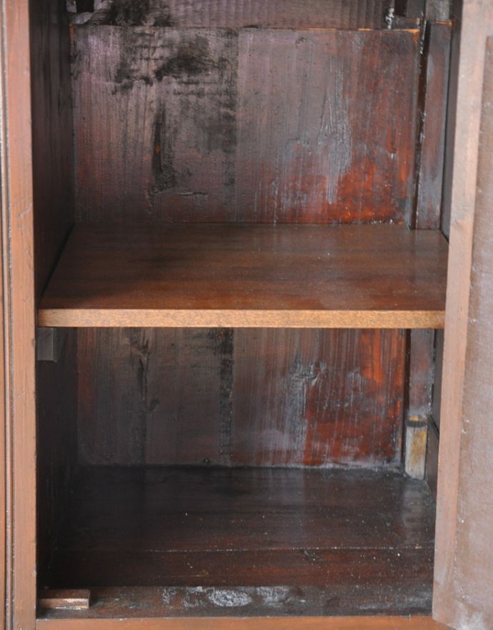 サイドボード　アンティーク家具　タイルが美しいアンティークの引き出し付きのウォッシュスタンド、ウォルナット材の英国家具。扉の中は広い収納になっています。(q-681-f)