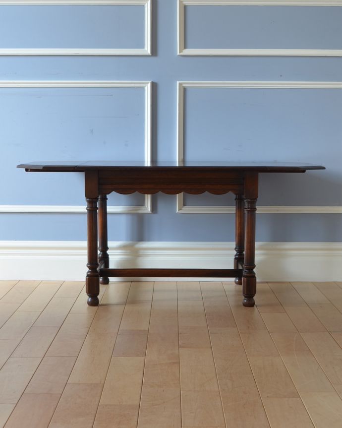 アンティークのテーブル　アンティーク家具　バタフライタイプのコーヒーテーブル、アンティークの英国家具。もちろん常に広げた状態でもお使いいただけます。(q-905-f)