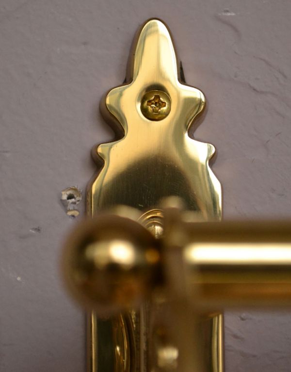 洗面・トイレ　住宅用パーツ　クラシックシリーズ真鍮製ダブルタオルバー（ゴールド）。4ヶ所ビスで留めてお使い下さい。(sa-619)