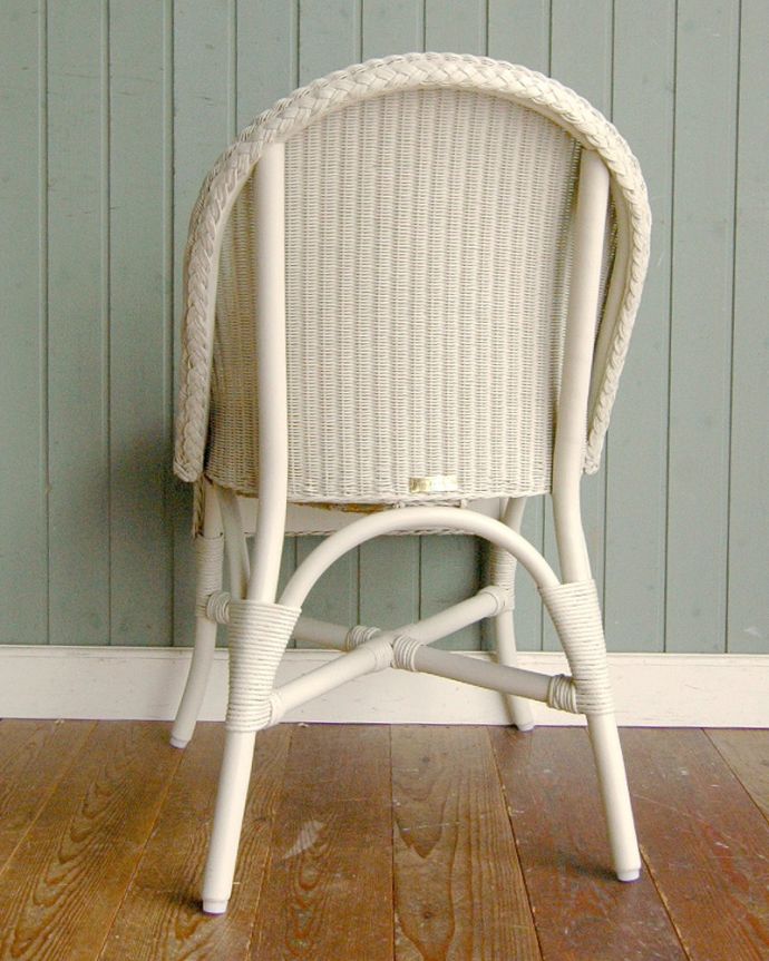 Handleオリジナル　アンティーク風　ロイドルームの椅子、8色から選べるHandleオリジナルのロイドルームチェア(Lunch)。後ろ姿も可愛い後ろから見るとこんな感じです。(hol-02)