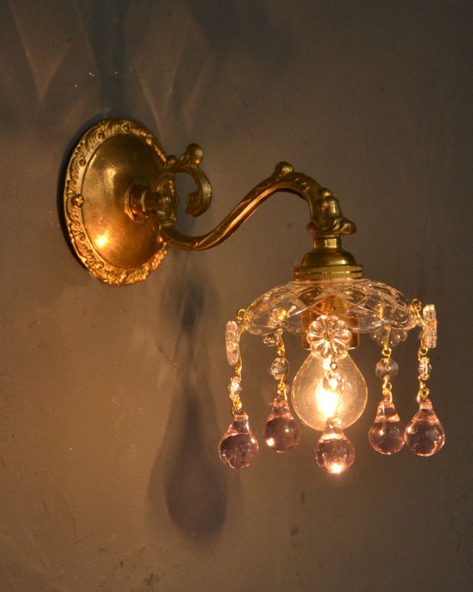 Handleオリジナル　照明・ライティング　Handleオリジナルガラス皿のウォールシャンデリアB（Ｅ17丸球付・ギャラリーなし）。夜が楽しみになる壁からの灯り点灯した時に壁に映るドラマティックな光の陰影を楽しむことが出来ます。(wr-091g-o)