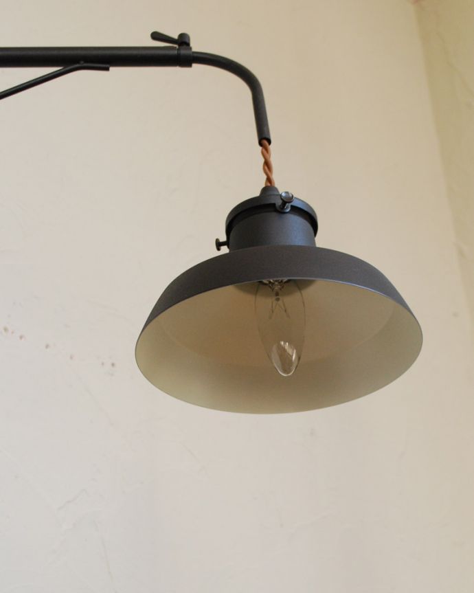 壁付けブラケット　照明・ライティング　スチールシェードのウォールブラケット（BK）（電球なし）。（口径E17対応です）LEDも使えます。(wr-103)