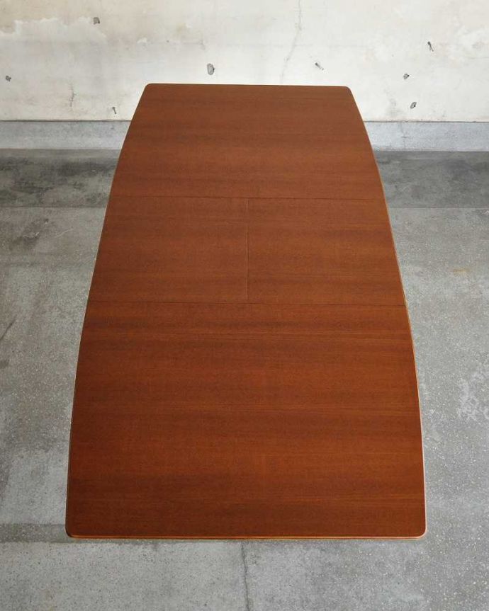 アンティークのテーブル　アンティーク家具　ヴィンテージの北欧家具、かっこいいマッキントッシュのエクステンションテーブル。天板もピカピカにお直ししました。(x-1045-f)