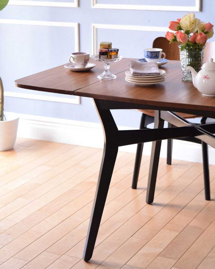 アンティークのテーブル　アンティーク家具　G-planのバタフライテーブル、北欧ヴィンテージ家具（伸張式ダイニングテーブル）。3WAYで使えちゃう便利さが自慢バタフライテーブルは、3通りの大きさで使える便利なテーブル。(x-1131-f)