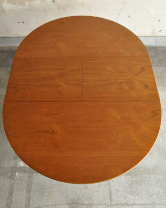 アンティークのテーブル　アンティーク家具　Nathan（ネイサン）社の伸張式のヴィンテージダイニングテーブル。天板もピカピカにお直ししました。(x-1180-f)