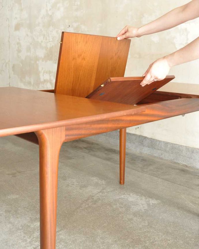 ヴィンテージの伸長式家具、かっこいいマッキントッシュのエクステンションテーブル