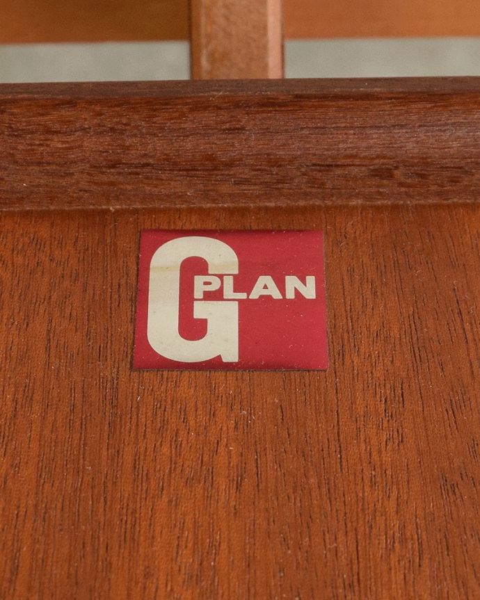 G-PLAN(Gプラン)　アンティーク家具　シンプルな北欧デザインのG-PLAN、フレスコの伸長式テーブル。タグが付いていますG-planのタグが残っていました。(x-1306-f)