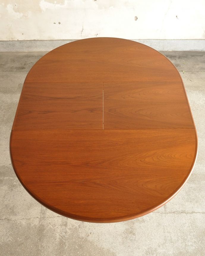 G-PLAN(Gプラン)　アンティーク家具　G-PLANのダイニングテーブル、フレスコの伸長式テーブル。天板もピカピカにお直ししました。(x-1339-f)