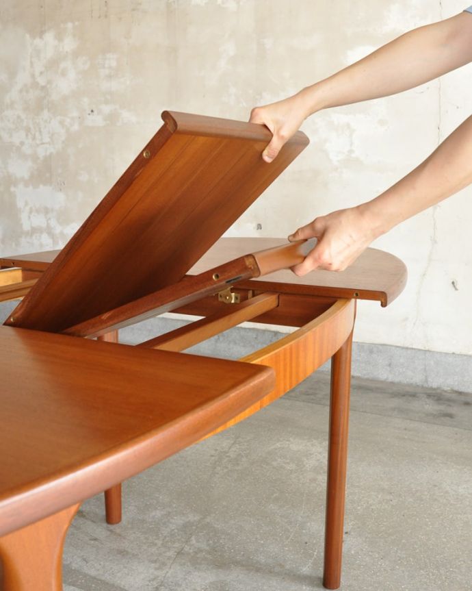 英国マッキントッシュ社のダイニングテーブル、北欧スタイルのビンテージエクステンションテーブル(x-1364-f)｜アンティーク家具