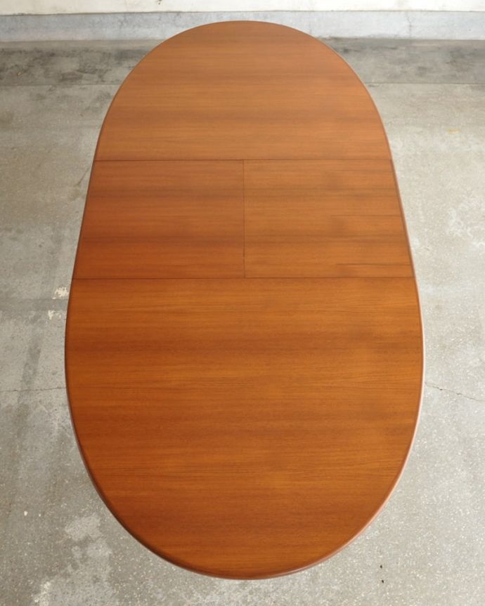 アンティークのテーブル　アンティーク家具　エクステンションテーブル　天板もピカピカにお直ししました。(x-1364-f)