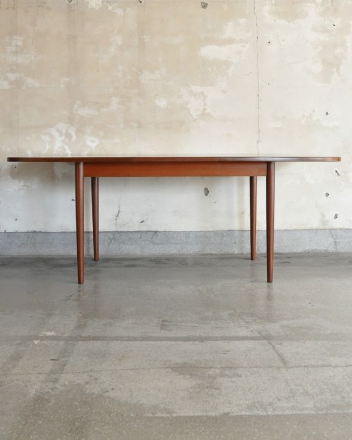 アンティークのテーブル　アンティーク家具　G-planダイニングテーブル　天板を広げると･･･もちろん広げたままの状態でもお使い頂けます。(x-1370-f)