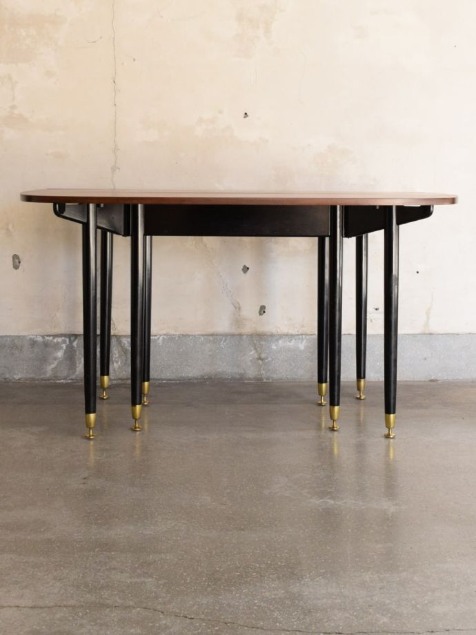 G-PLANのビンテージテーブル、トラー＆ブラックの伸長式ゲートレッグテーブル