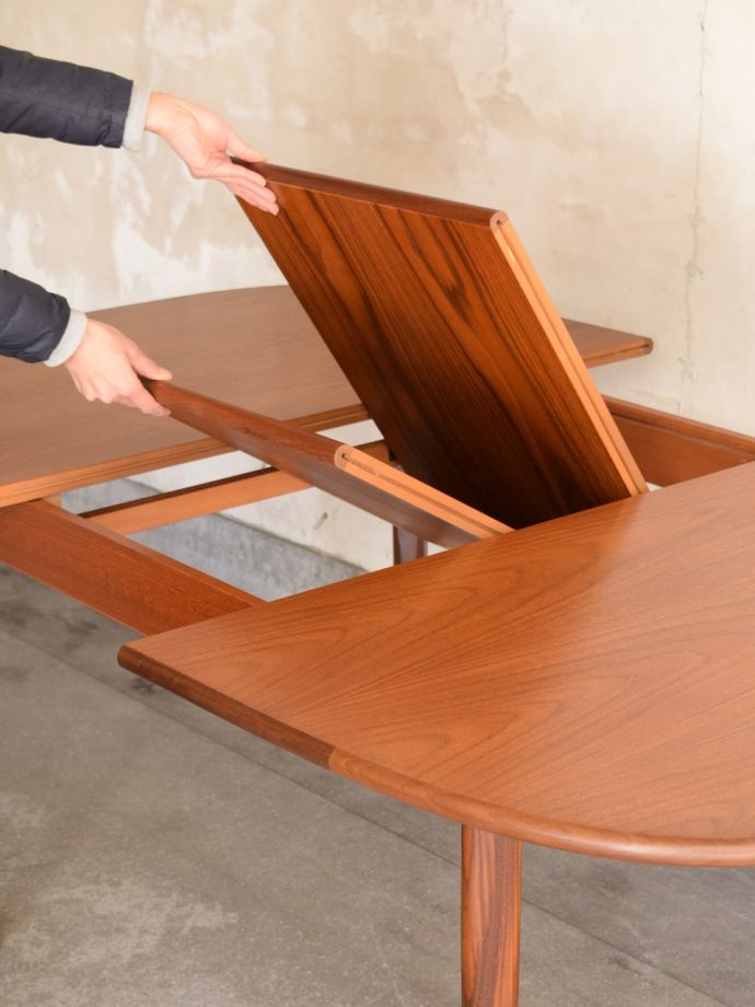 伸長式テーブルのサイズ変更方法