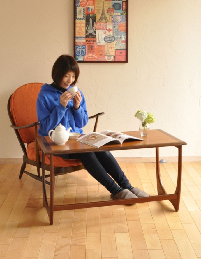 G-PLAN(Gプラン)　アンティーク家具　北欧スタイルに馴染むヴィンテージ家具、G-planのセンターテーブル。お客様が来たときはお菓子や飲み物を並べて便利に使えます。(x-465-f-2)