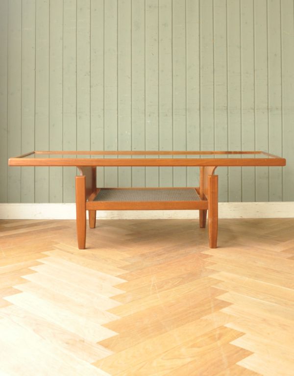 デンマークデザイナーのヴィンテージ家具、G-PLANのセンターテーブル(x ...