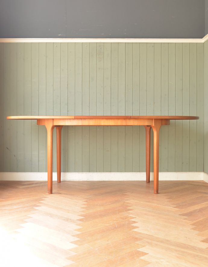 ロイドテーブル　アンティーク家具　マッキントッシュ社のヴィンテージダイニングテーブル。開いたときです。(x-749-f)
