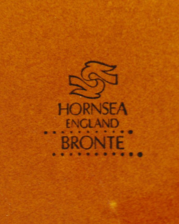 アンティーク 陶磁器の雑貨　アンティーク雑貨　ホーンジー社「ブロンテ」シリーズ、アンティークキャニスター （ＴＥＡ）。メーカーのロゴが付いています。(x-811-z)