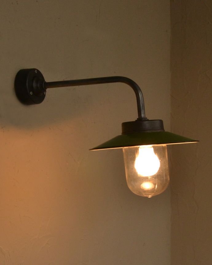 壁付けブラケット　照明・ライティング　フランスのアンティークデッキランプ、ポーチライト(外灯）（E26球付）。。(x-859-z)