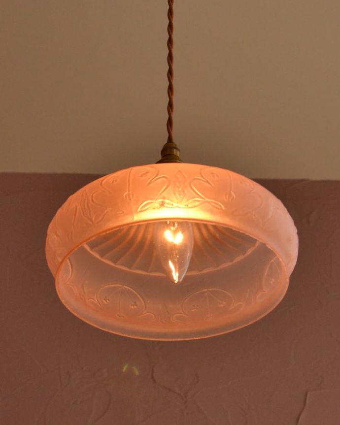 フランスのアンティーク照明、アールヌーボーデザインガラスのランプ