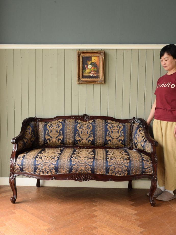 フランスアンティーク風のおしゃれなソファ、マホガニー材の長椅子(y 