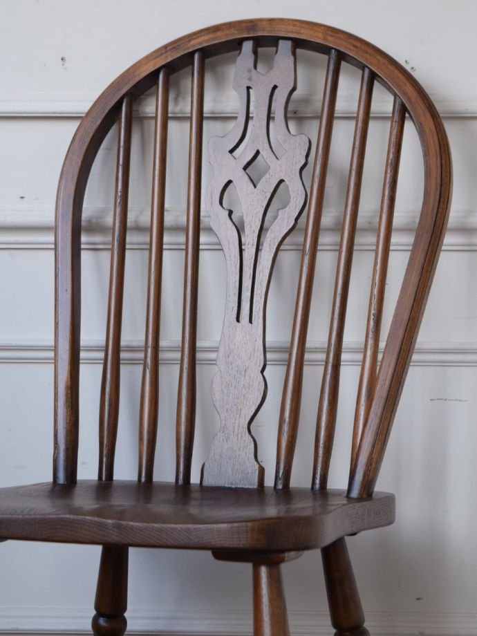 アンティーク調のおしゃれなダイニングの椅子、オーク材のウィンザーチェア(y-243-c)｜アンティーク風