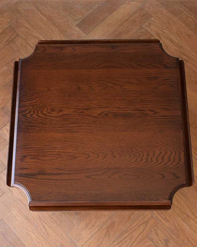 アンティーク調の折り畳み式テーブル、伸長式のおしゃれなサイドテーブル