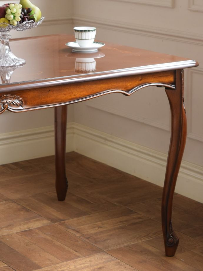 英国アンティーク調のおしゃれなテーブル、象嵌が美しいマホガニー材のダイニングテーブル(y-469-f)｜アンティーク風