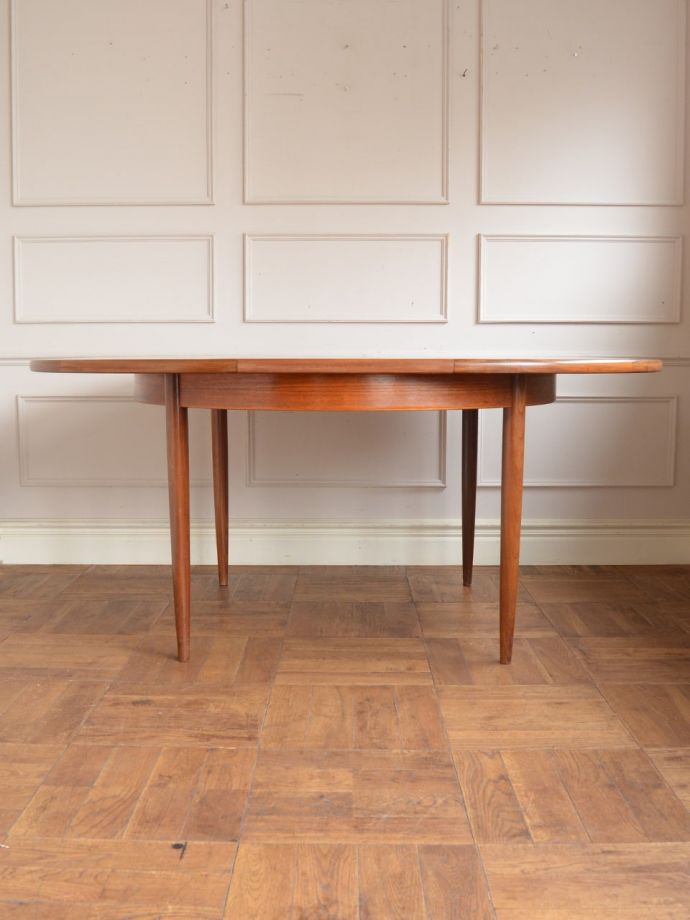 イギリスのビンテージテーブル、G-PLAN　フレスコの伸長式エクステンションテーブル