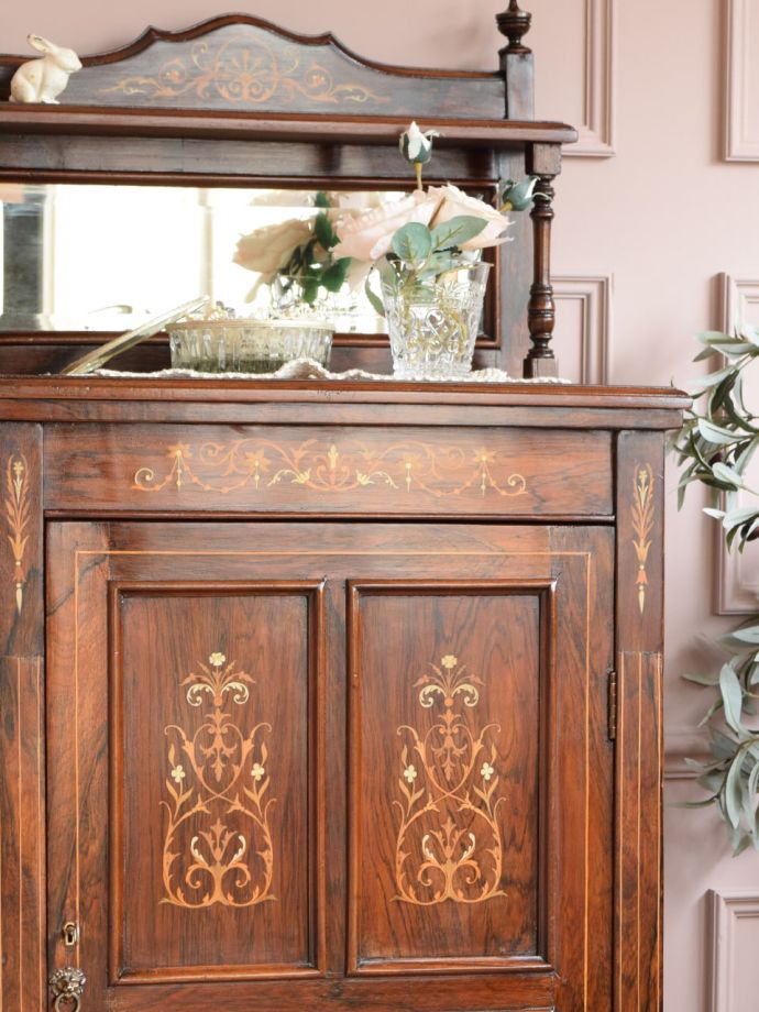 ローズウッドの英国アンティーク家具、象嵌が美しいミュージックキャビネット