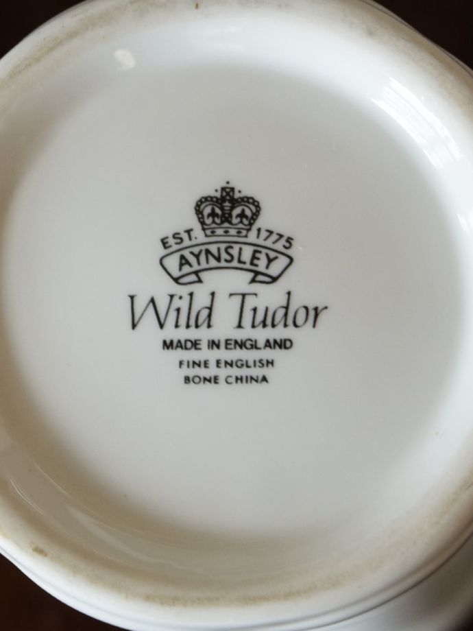 エインズレイのバックスタンプ