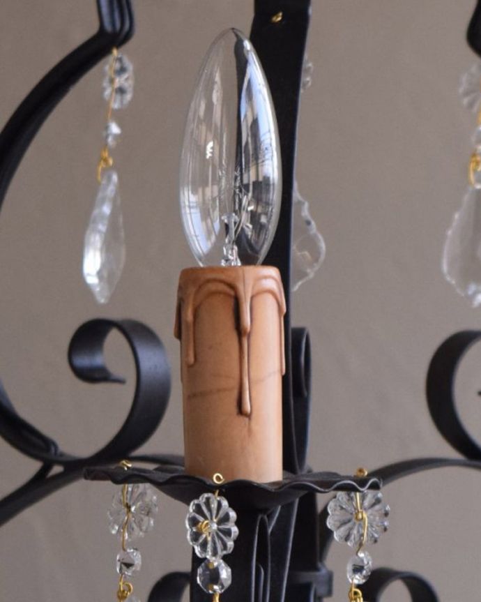 Handleオリジナル　照明・ライティング　Handleオリジナル シャンデリア(コトン・ブラック・ビーズ・E17シャンデリア球3個付き)。LEDも使えます口金は100Wまで対応可能ですが、蝋管付きなので白熱球は40W以下がオススメです。(CR-002-4)