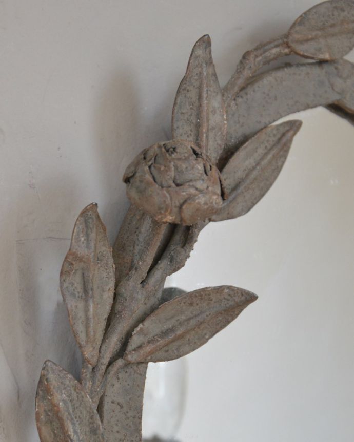 壁付けブラケット 照明・ライティング フランス輸入の照明、ミラーのウォールブラケット(E14シャンデリア球2個付)Mirror Wall Lamp Coquetterie Small。引っ掛けタイプで加工してあるので、壁に取り付ける際も簡単です。(cf-1021)