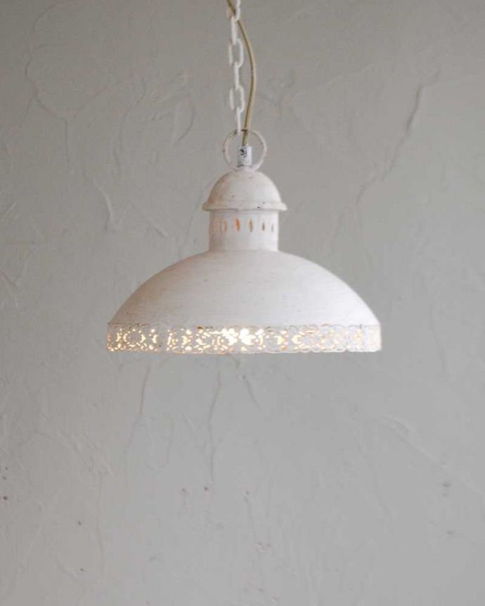 シャンデリア　照明・ライティング　レース模様が素敵なペンダントライト（Ｅ26球付）Chandelier Mantille Dome。。(cf-1047)