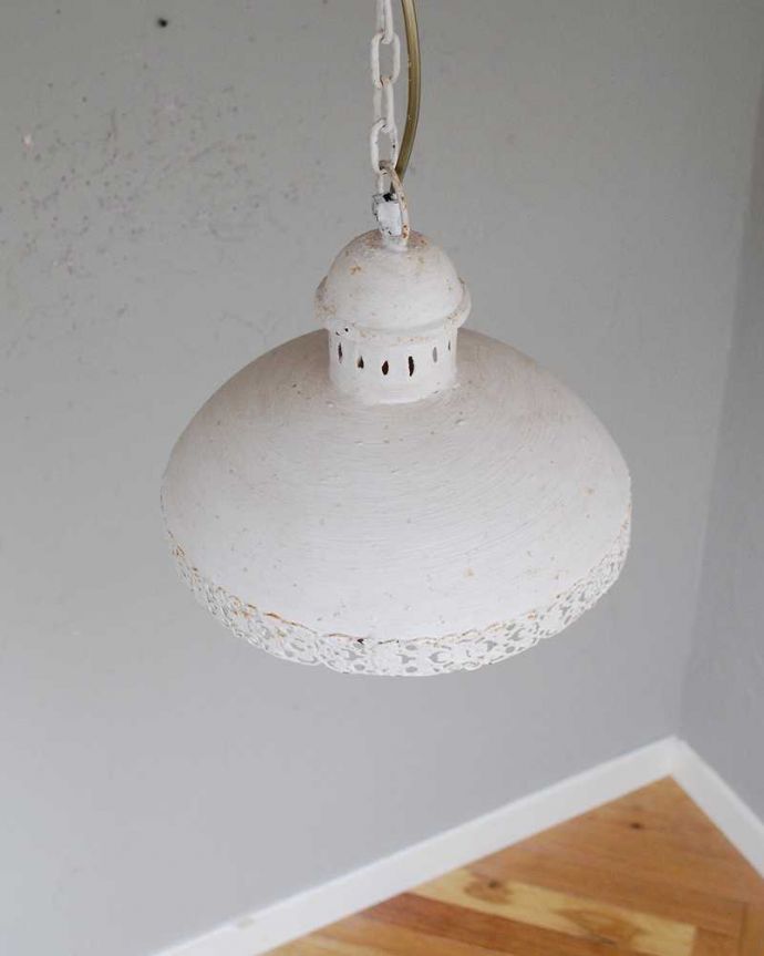 シャンデリア　照明・ライティング　レース模様が素敵なペンダントライト（Ｅ26球付）Chandelier Mantille Dome。。(cf-1047)