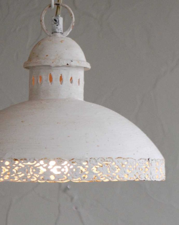 シャンデリア　照明・ライティング　レース模様が素敵なペンダントライト（Ｅ26球付）Chandelier Mantille Dome。。(cf-1047)