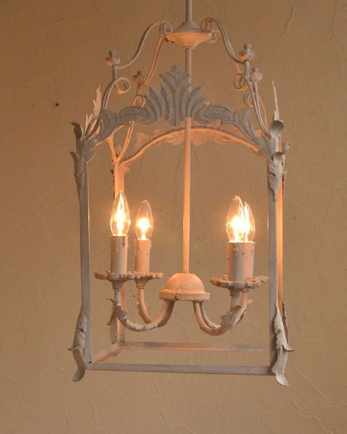 シャンデリア　照明・ライティング　フランスから輸入したバードゲージモチーフのシャンデリア（E14シャンデリア球4個付き）Chandelier Fetes Grand Hotel。。(cf-1049)