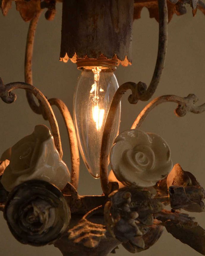 cf-1055　シャンデリア点灯のズーム