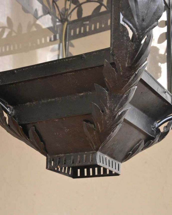 照明・ライティング フランス輸入のランタン型のシャンデリア（E14シャンデリア球4個付き）Chandelier Lanterne。。(cf-1057)