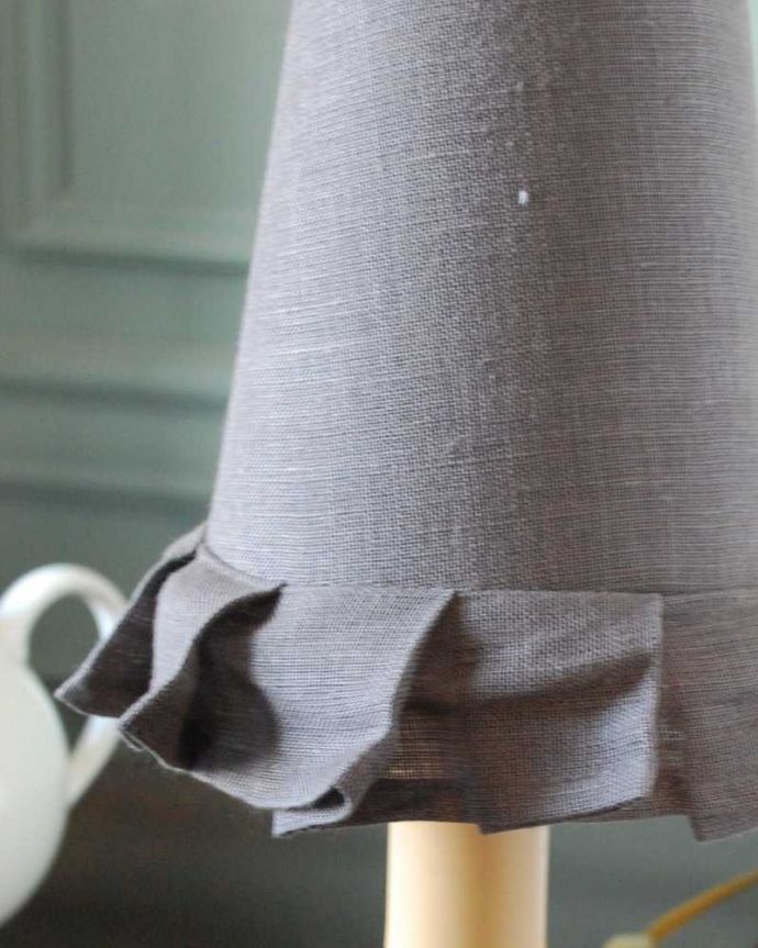 シャンデリア球のシェード　照明・ライティング　電球に被せるだけでグーンとお洒落になるフランスの布シェード （コクシグル） 。フランスらしいオシャレなデザイン小さくても、フランスらしい女性心をくすぐるデザインはは、とってもオシャレ。(cf-1133)