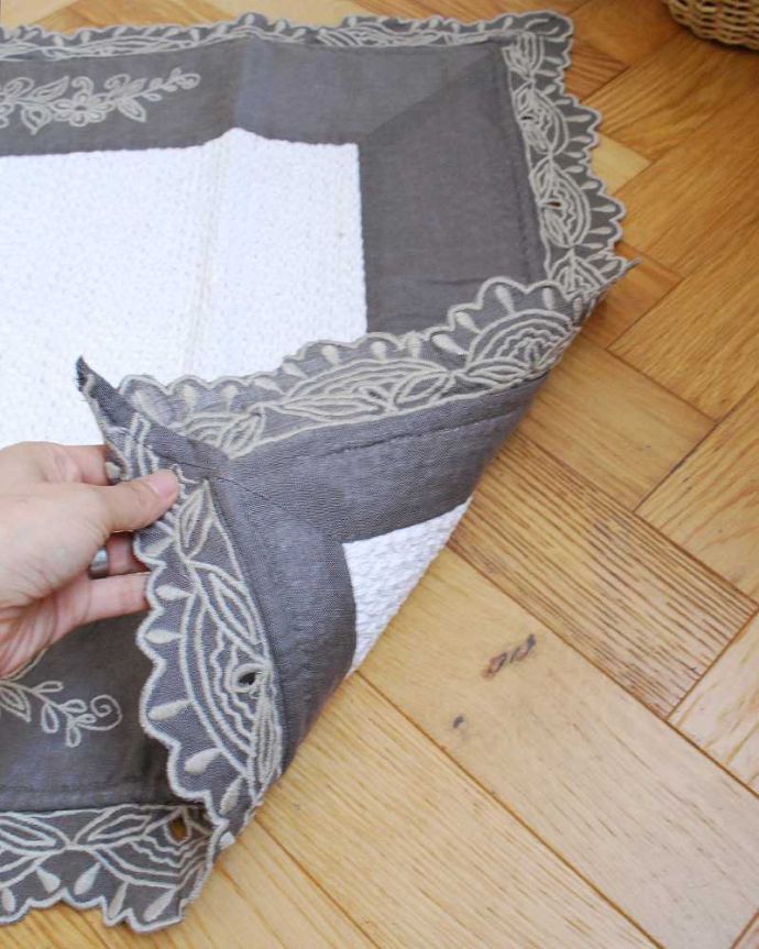 ファブリック（布）雑貨　インテリア雑貨　フランスから届いたCoquecigruesのフロアマット。フランスらしい優雅なデザイン便利に使える大好きなアイテムだからこそ、特にフランスらしく優雅なデザインのものを選んできました。(cf-1163)