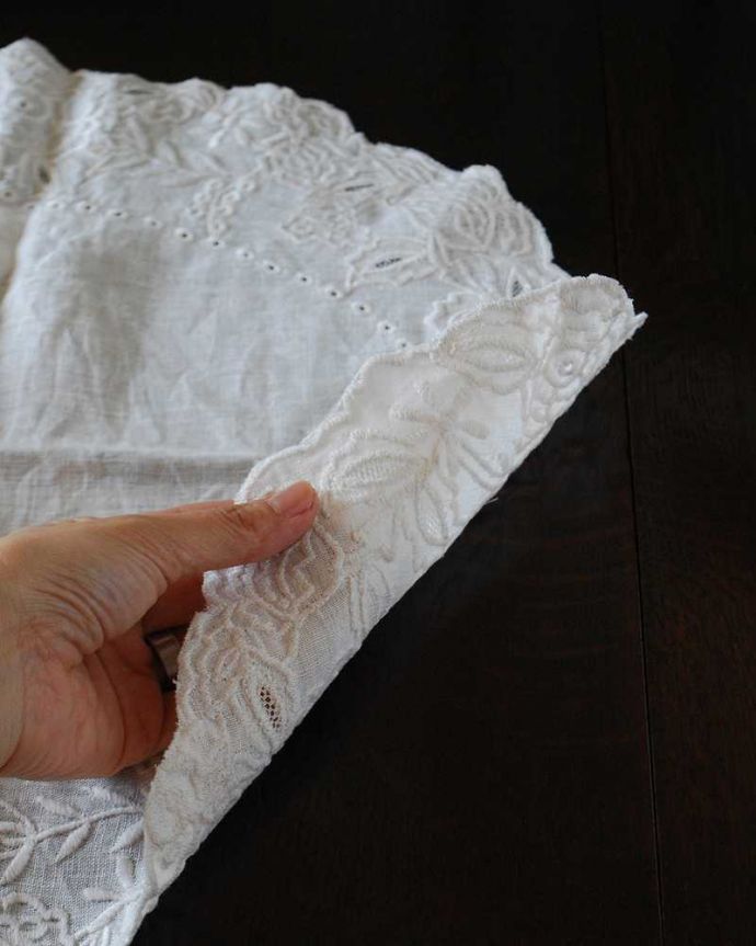 ダイニング雑貨 インテリア雑貨 フランスから届いたCoquecigruesのプレイスマット Ovale Valse ROSE Poudre。フランスらしい優雅なデザイン便利に使える大好きなアイテムだからこそ、特にフランスらしく優雅なデザインのものを選んできました。(cf-1181)