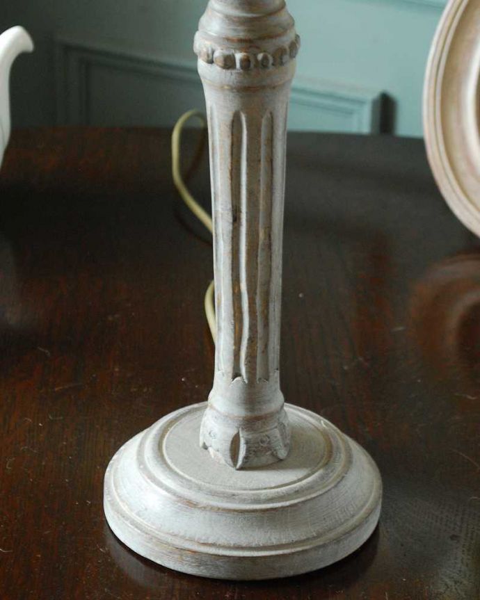 スタンドライト　照明・ライティング　フランスから届いたエレガントな布シェード付きテーブルランプ(E26球付)。。(cf-1207)