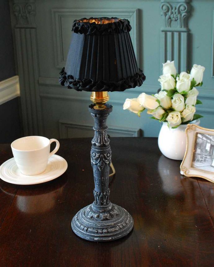 スタンドライト　照明・ライティング　クールなフランスデザインが光る、テーブルランプ(E17シャンデリア球付)。。(cf-1212)