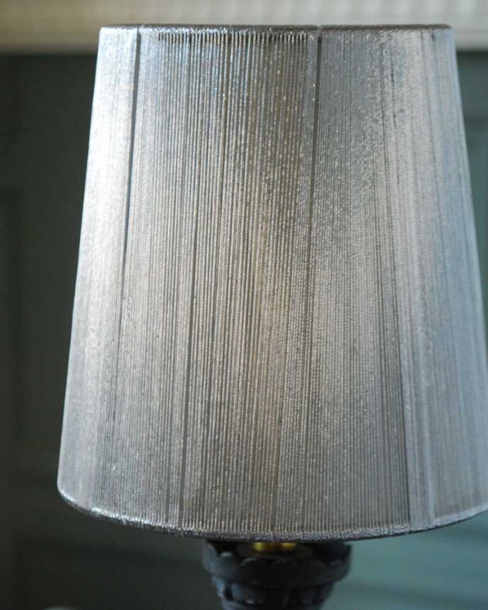 スタンドライト　照明・ライティング　フランスらしい華やかな土台と上品な布シェードを使った可愛いテーブルランプ(E17球付)。。(cf-1215)