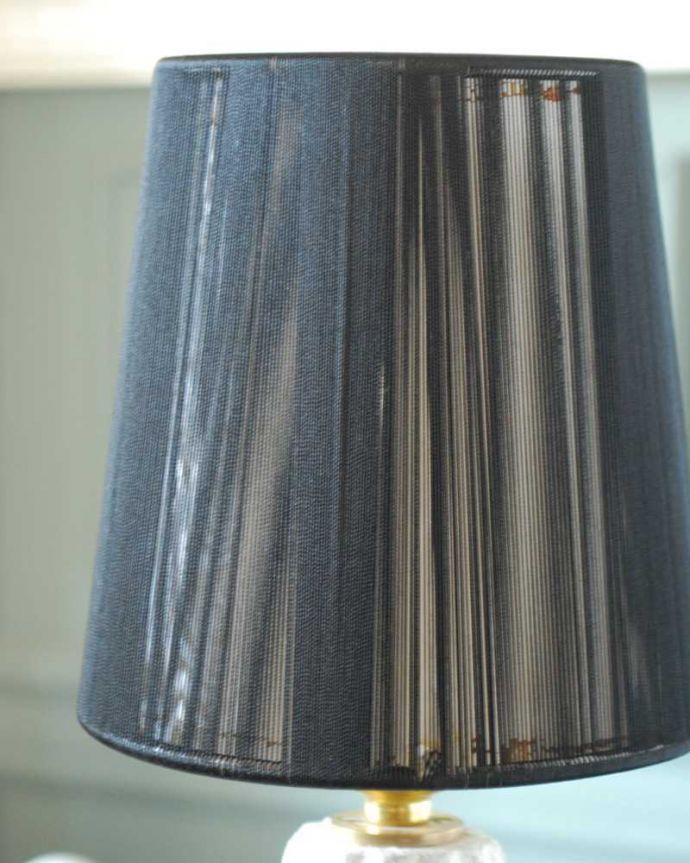 スタンドライト　照明・ライティング　フランスらしい華やかな土台も可愛い、上品な布シェードを使ったテーブルランプ(E17球付)。。(cf-1216)