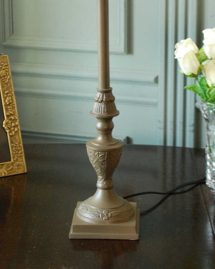 スタンドライト　照明・ライティング　フランスから届いた布シェード付きテーブルランプ(E26球付)。。(cf-1219)