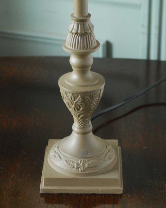 スタンドライト　照明・ライティング　テーブルランプ（シェード付き）。。(cf-1234)