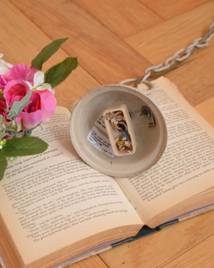 照明・ライティング　ペンダントランプ　簡単に取り付け出来ます自分でも取り付け出来るように引っ掛けシーリング仕様に加工したので、簡単に取り付けが出来ます。(cf-1241)