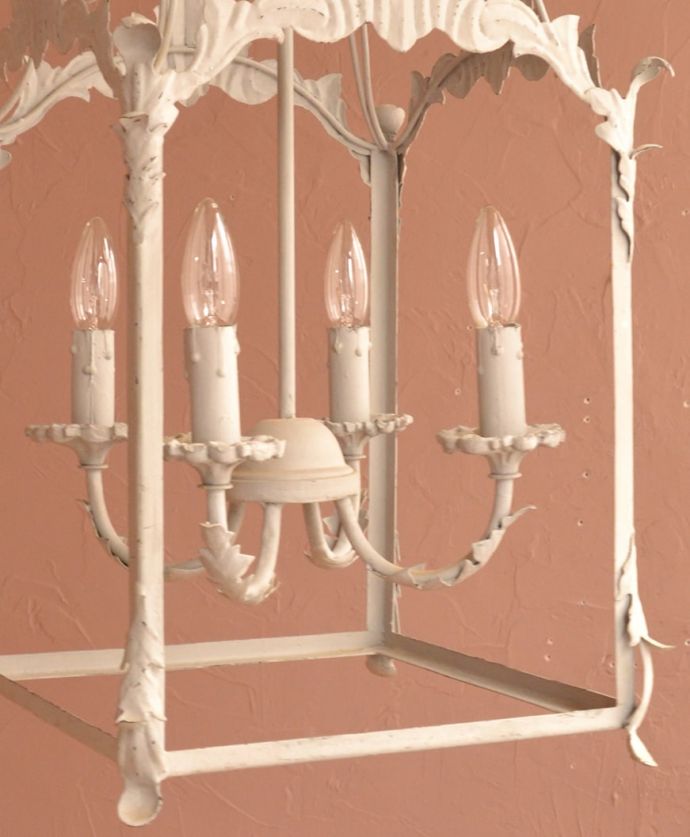 シャンデリア　照明・ライティング　フランス輸入のランタン型のシャンデリア（E14シャンデリア球4個付き）Chandelier Lanterne　可愛いデザイン思わず微笑んじゃうくらい可愛いデザインはフランスらしさ。(cf-1057)